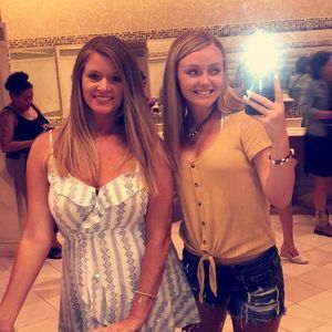 Meet your Posher, Mandy